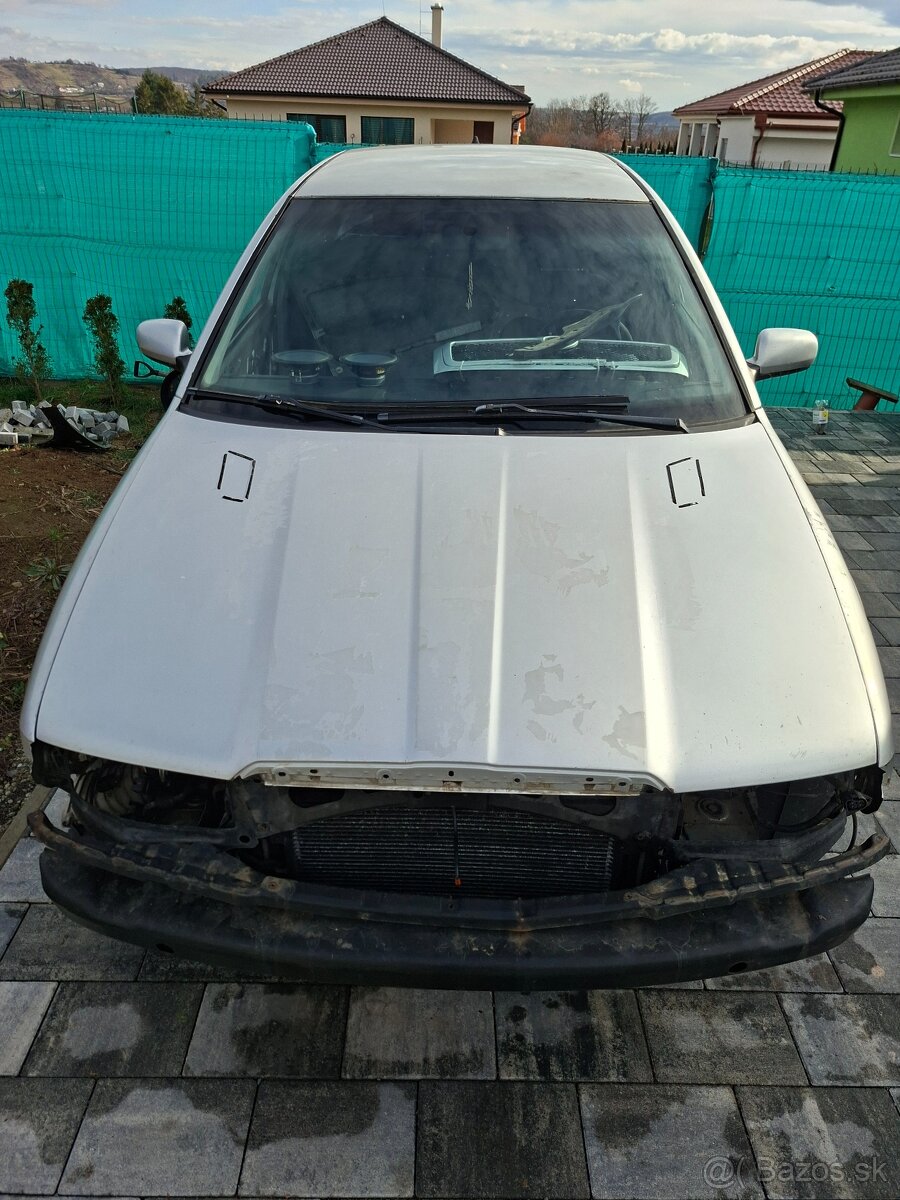 Predna kapota Skoda Octavia 9102 - 4