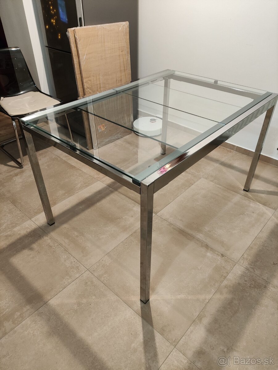 Predám jedálenský stôl 125x86 - 4