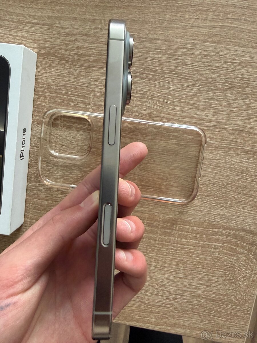 iPhone 16 Pro 128GB prírodný titán - 4