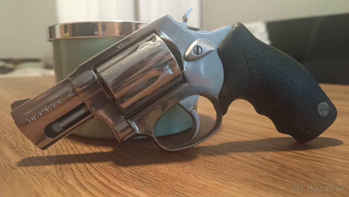 Taurus 357 magnum - 4