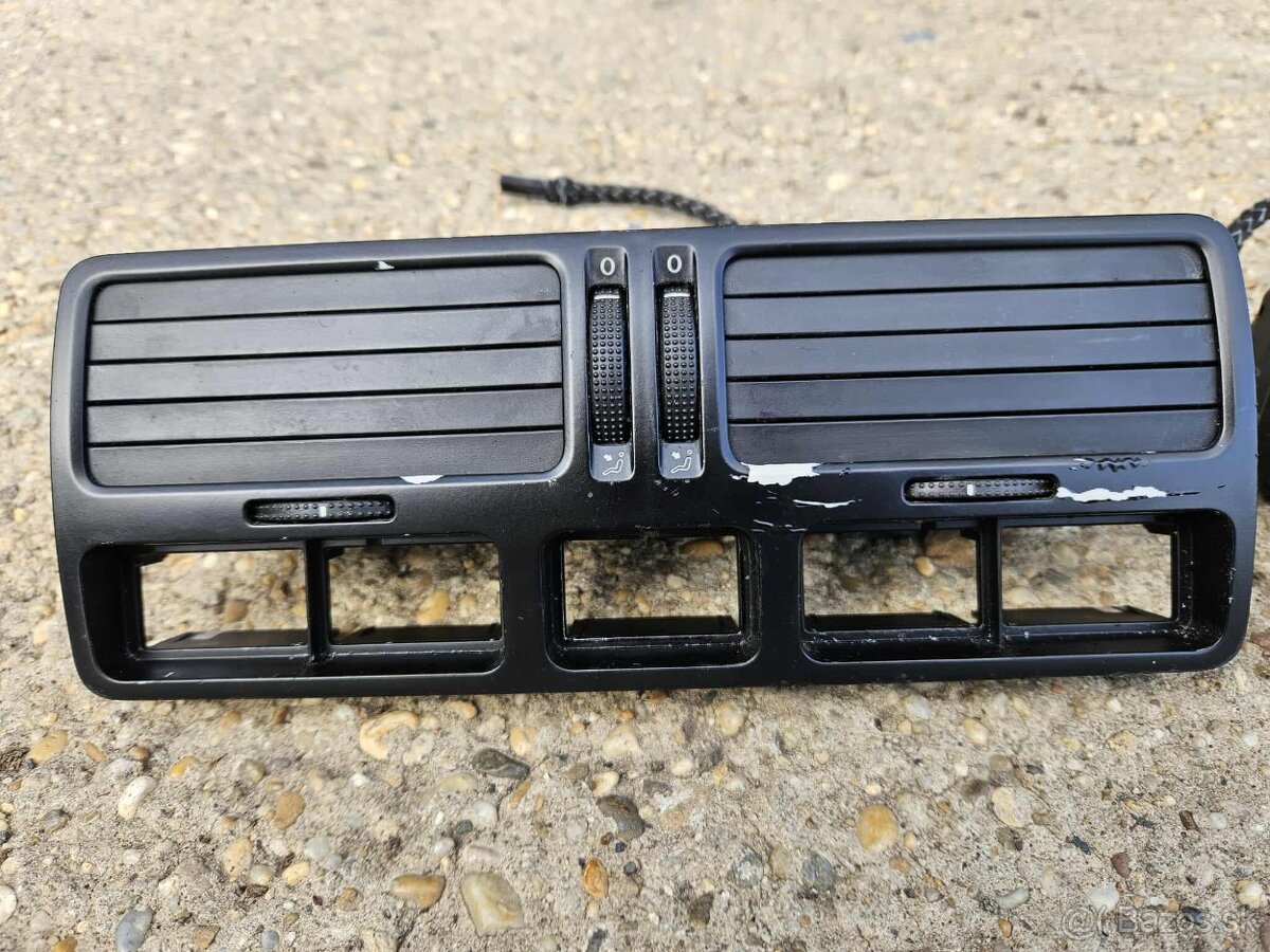 PREDAM FUKARE BORA podsvietené - 4