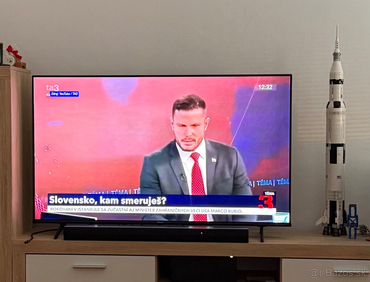 55" Hisense 55E7NQ - 4