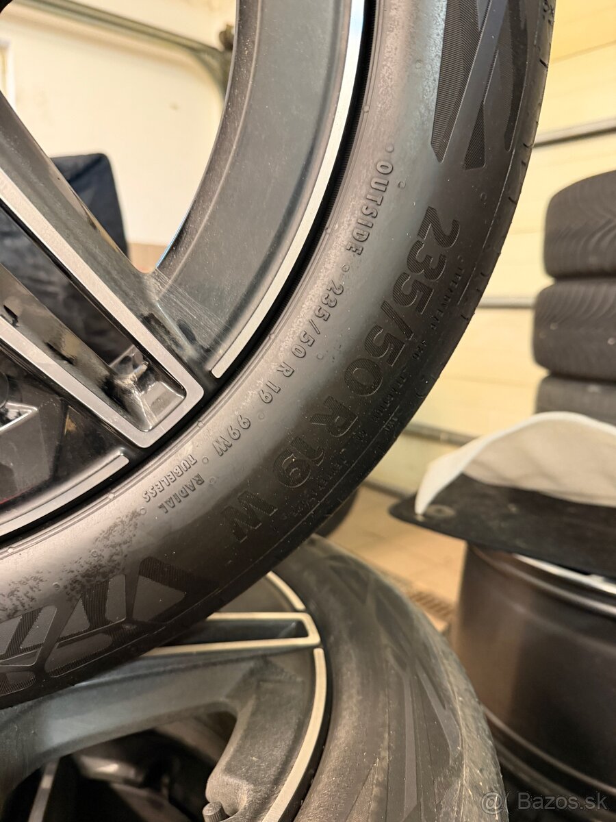 Mercedes R19 AMG - 4