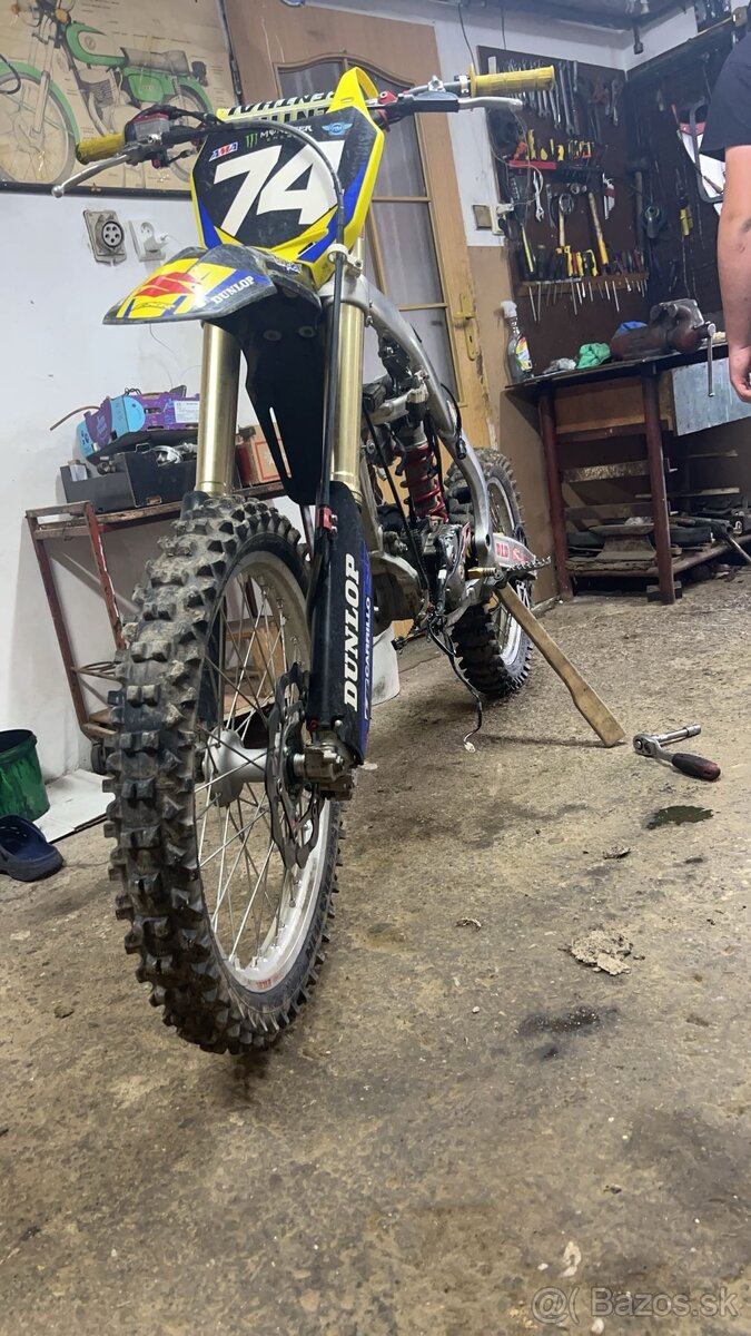 SUZUKI RMZ 250