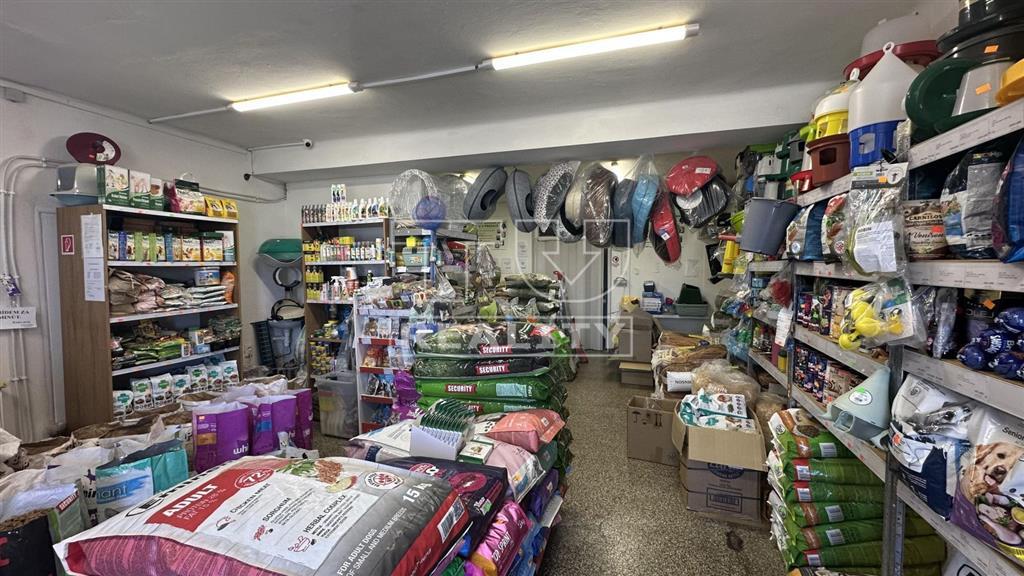 Polyfunkčná budova so stabilnými nájomcami v Diviakoch - 4