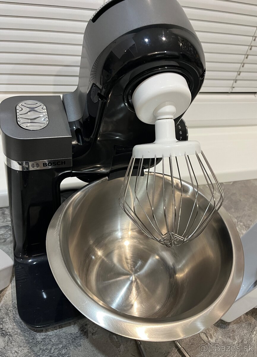 Bosch MUM Serie 2 MUMS2VM00 900W kuchynský robot - 4