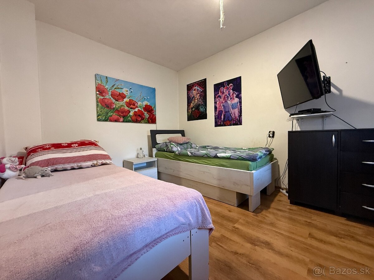 PREDAJ - RODINNÝ DOM - JEDĽOVÉ KOSTOĽANY - 4