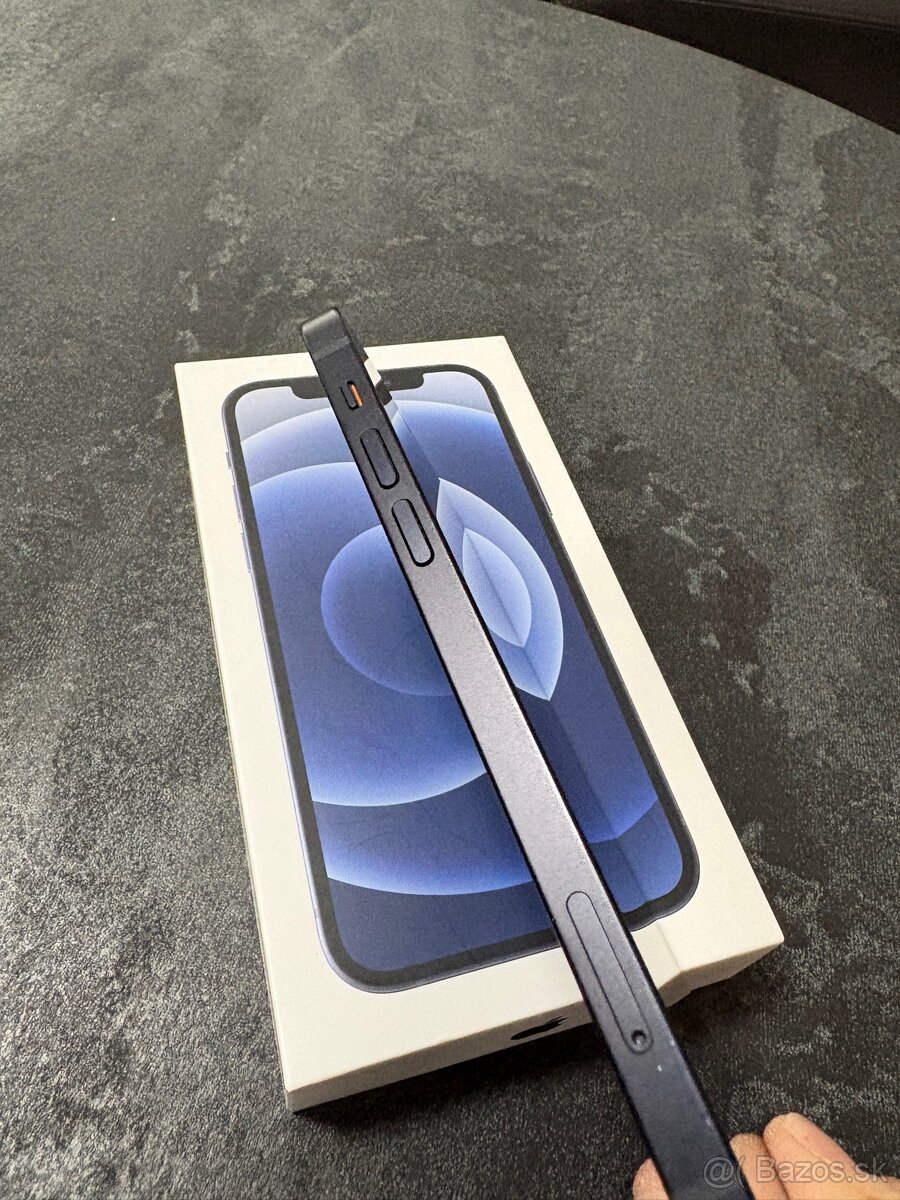 Predám iPhone 12 Black 128gb - 4