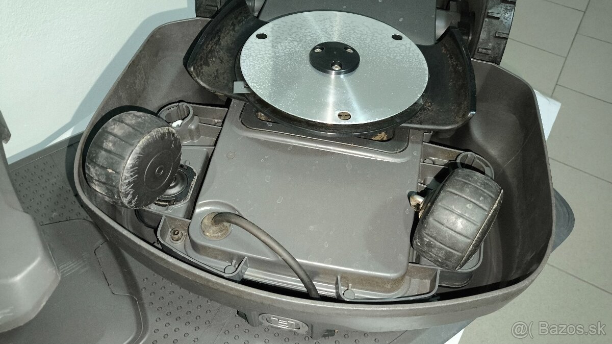 Robotická kosačka automower Husqvarna 305 + montážna sada - 4