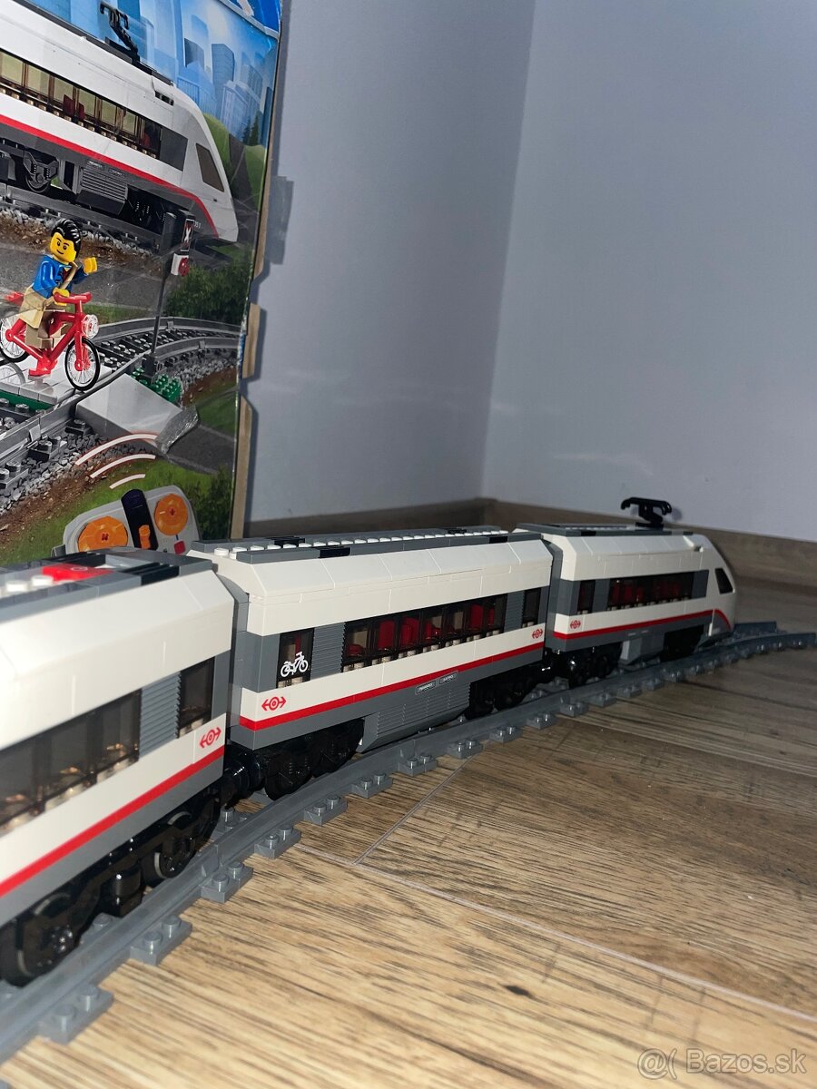 Predám LEGO City vlak 60051 – vysokorýchlostný osobný vlak - 4