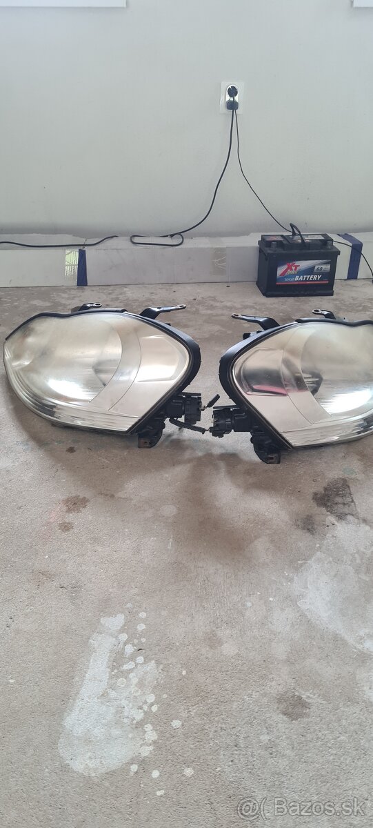 Zadné a hmlové svetlá z Toyoty Avensis Verso - 4