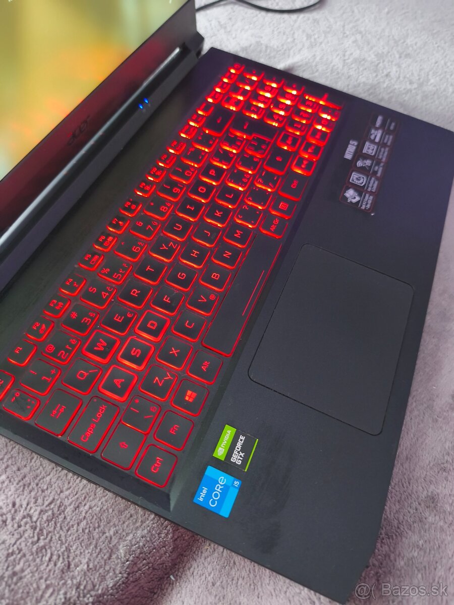 Acer Nitro 5 - 4