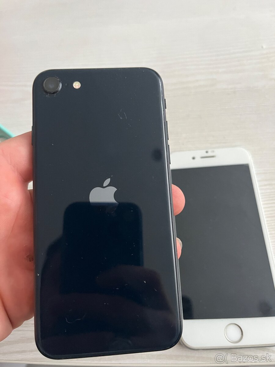 iPhone 6s a iPhone SE 2020 - 4