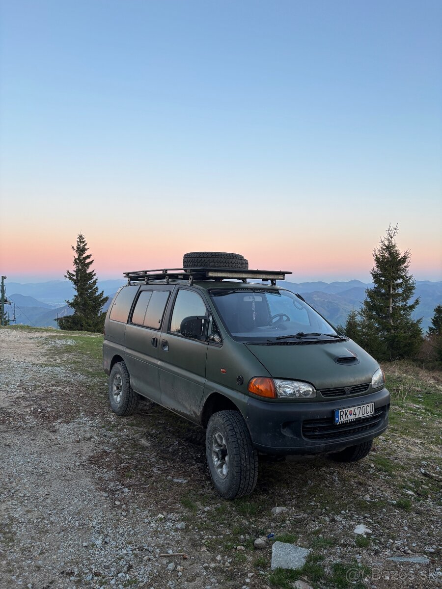 Mitsubishi L400 Space gear Delica - 4