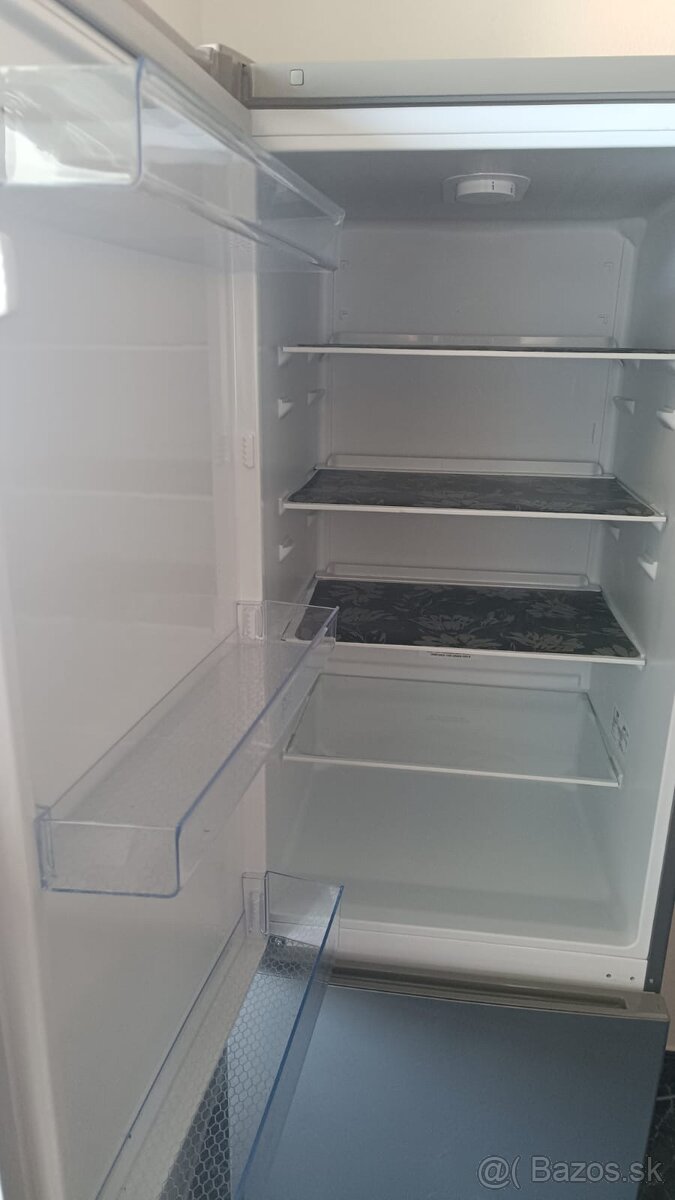 Chladnička - BEKO - 4