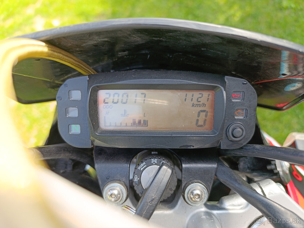 Malaguti XSM 125 /Aprilia SX 125/