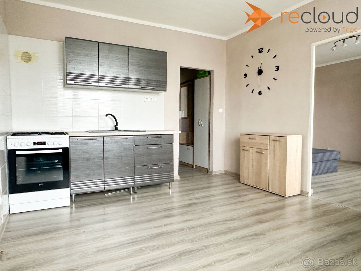 1 izbový byt po rekonštrukcii so zariadením v meste Rimavská - 4