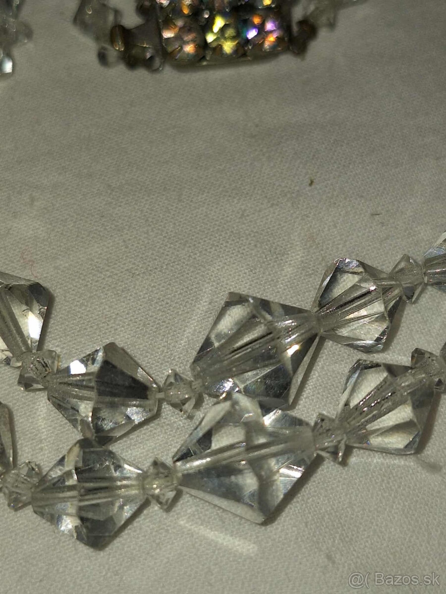 KRÁSNY STARÝ NÁHRDELNÍK - 4