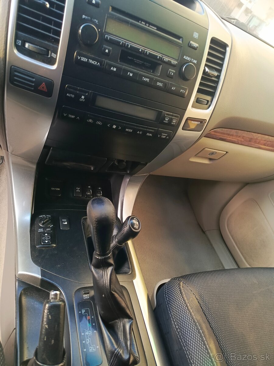Predám auto Toyota land cruiser - 4