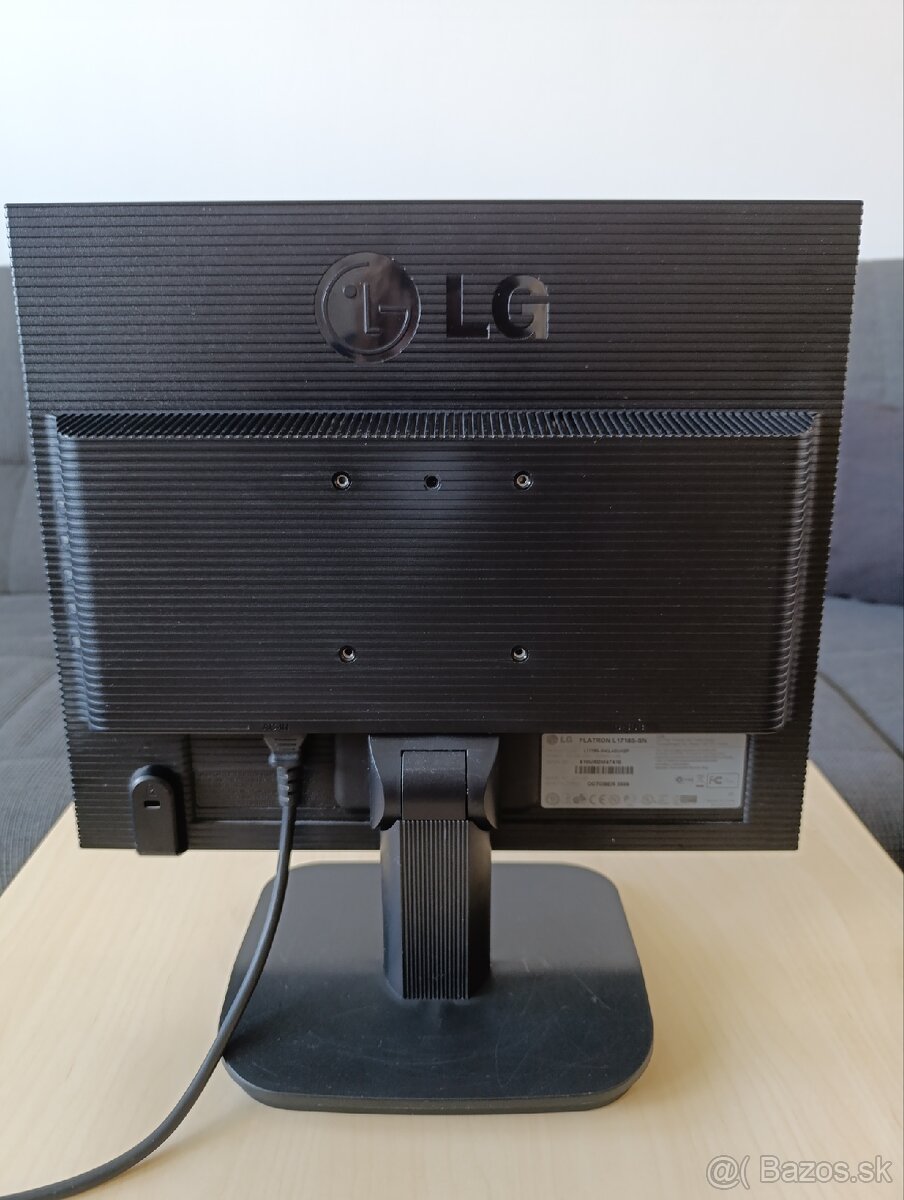 Monitor LG FLATRON L1718S - 4