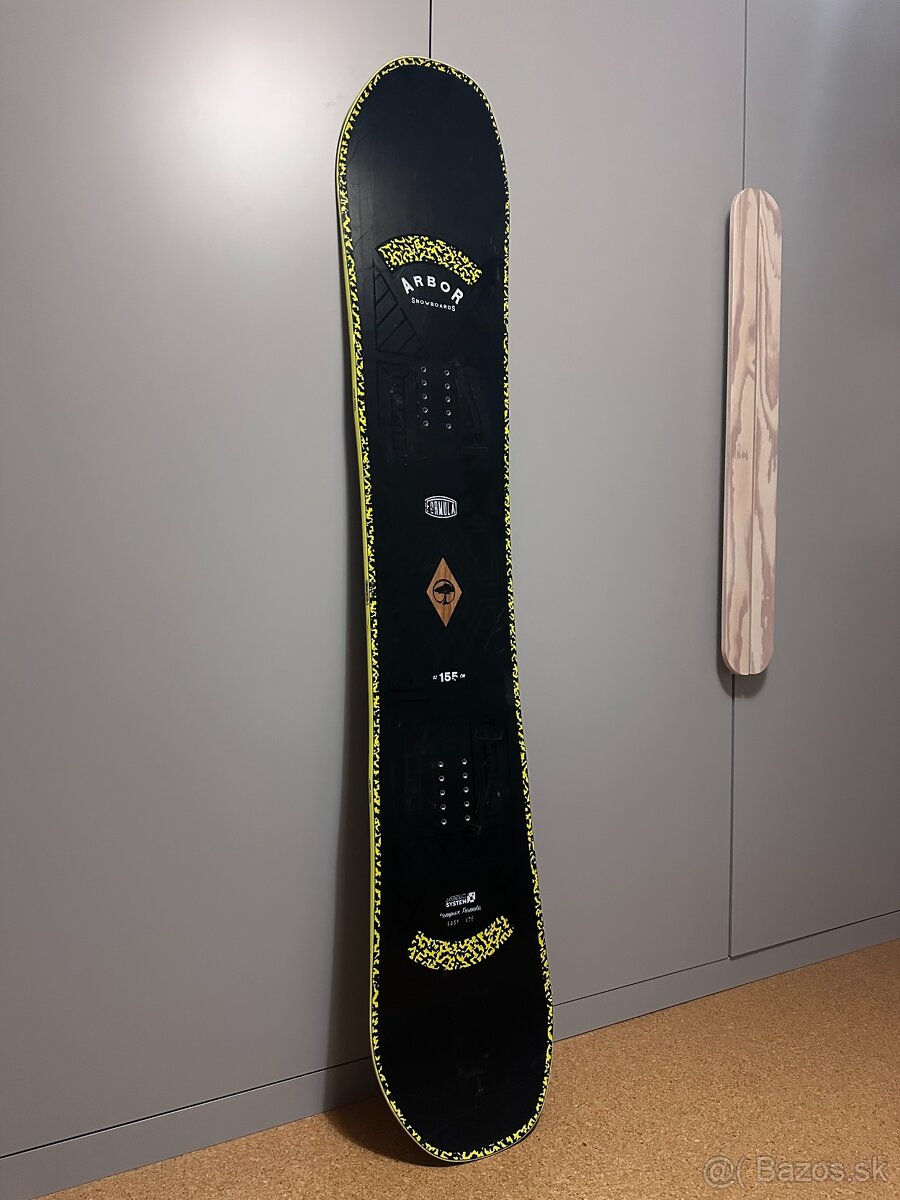 Predám snowboard Arbor - 4