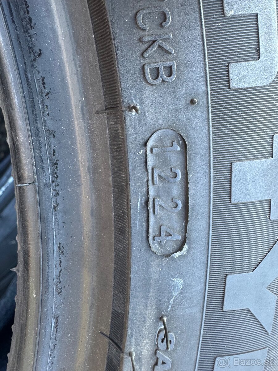 235/45 R18 Letne Nokian - 4