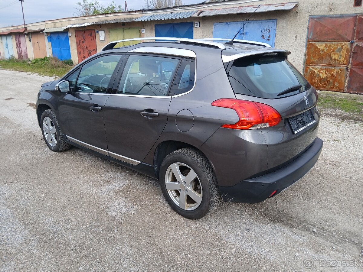 Peugeot 2008 - 4