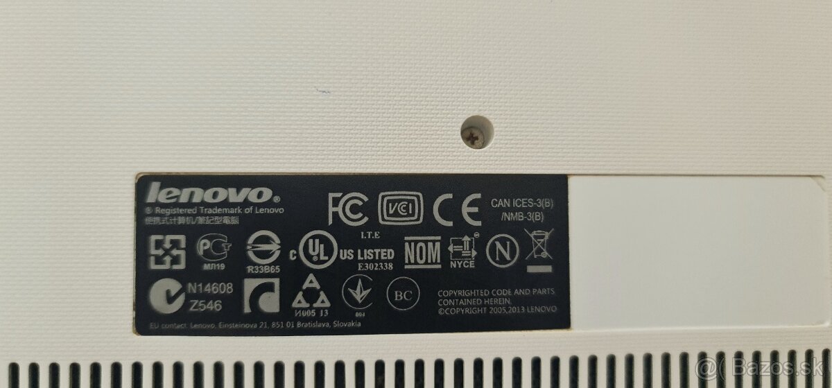 Lenovo Z546 a Asus Eee PC 1000H - 4