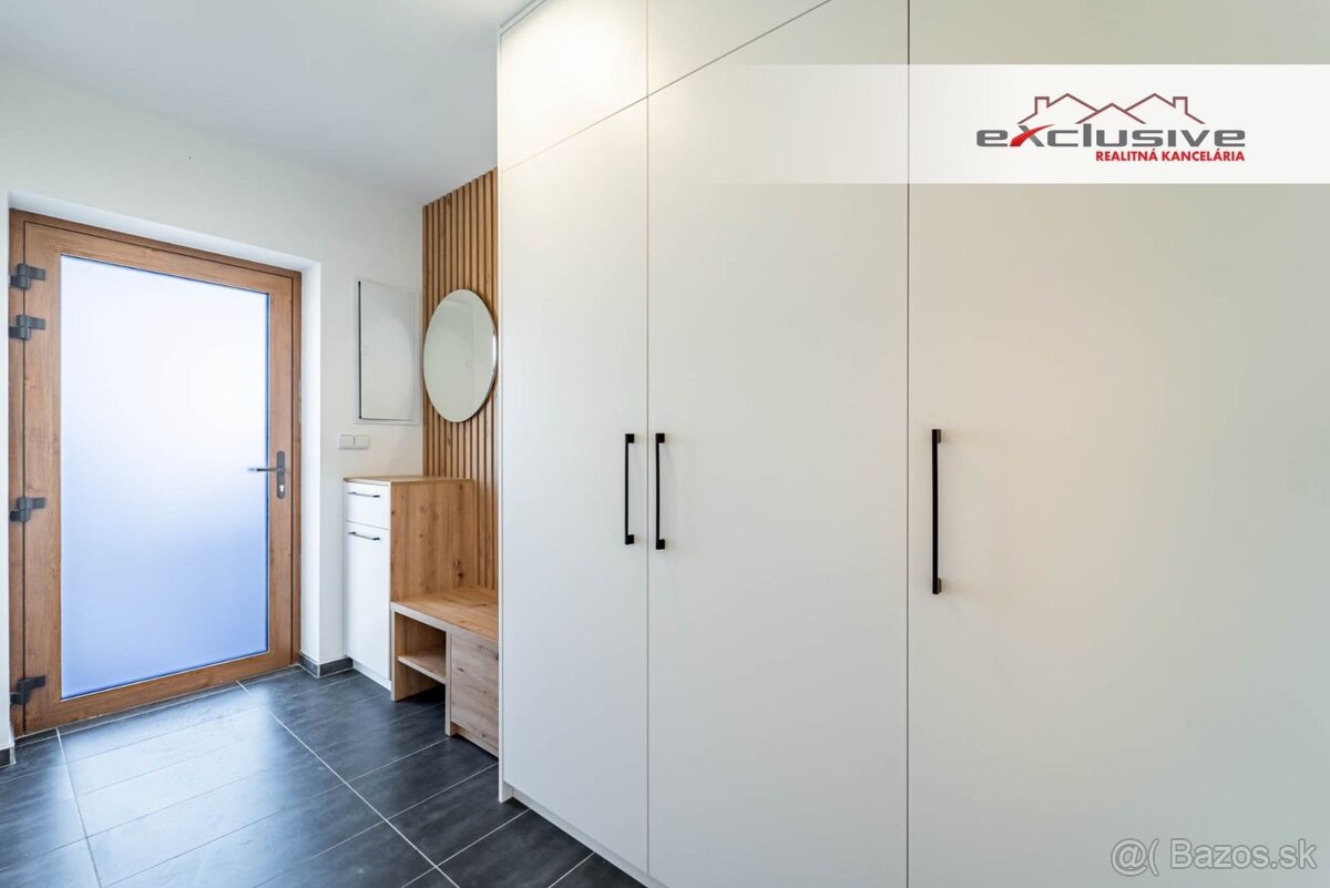 4 - IZBOVÝ RODINNÝ DOM - TRNKOV, 110 M2, TERASA, POZEMOK 335 - 4