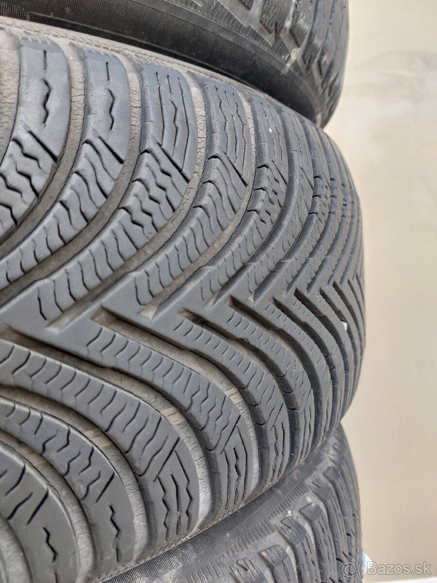 215/65R17 Zimné pneumatiky Michelin - 4