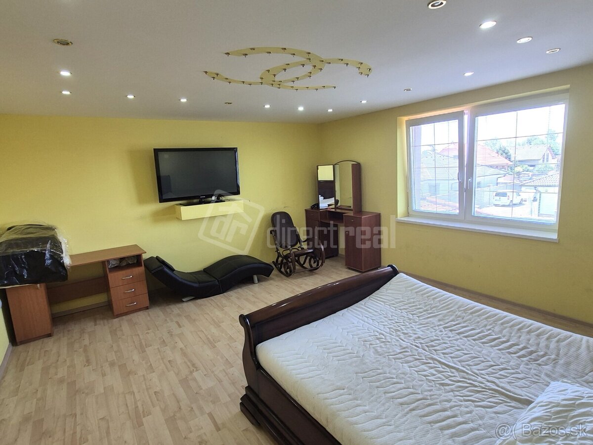 Veľký priestranný rodinný dom v top lokalite - Kolón… - 4