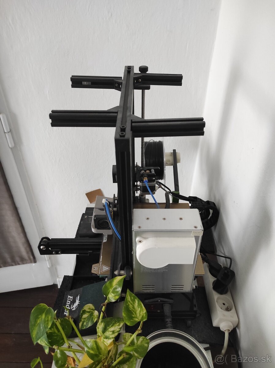 Predám 3d tlačiareň ender 3 - 4