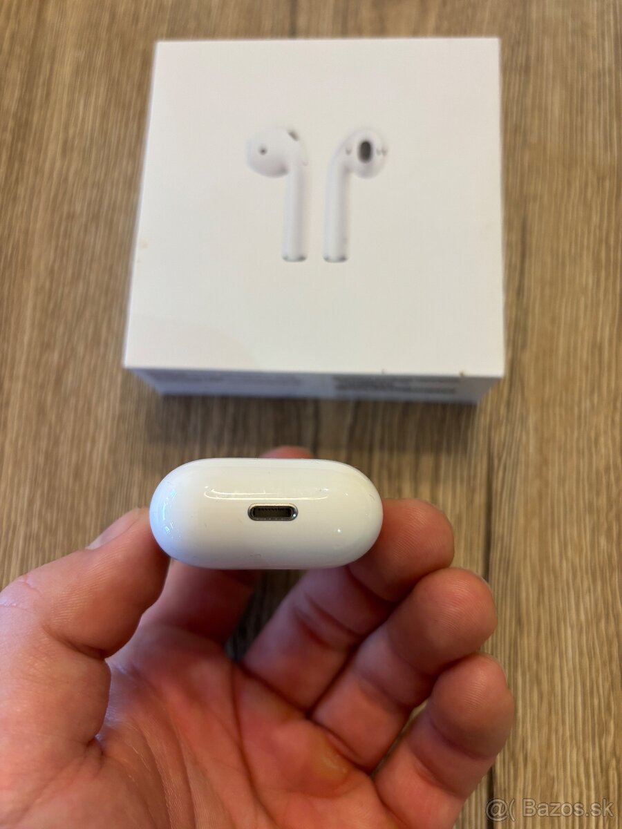 Apple AirPods 2 - 4