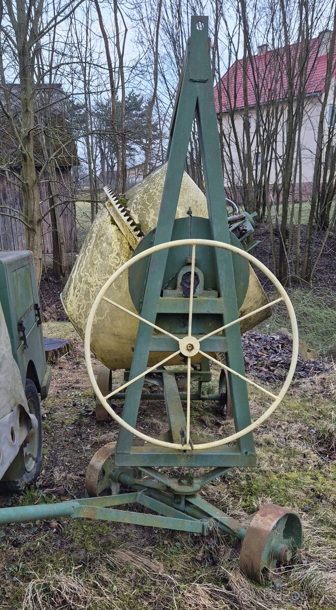 Miešačka 250 l - 4