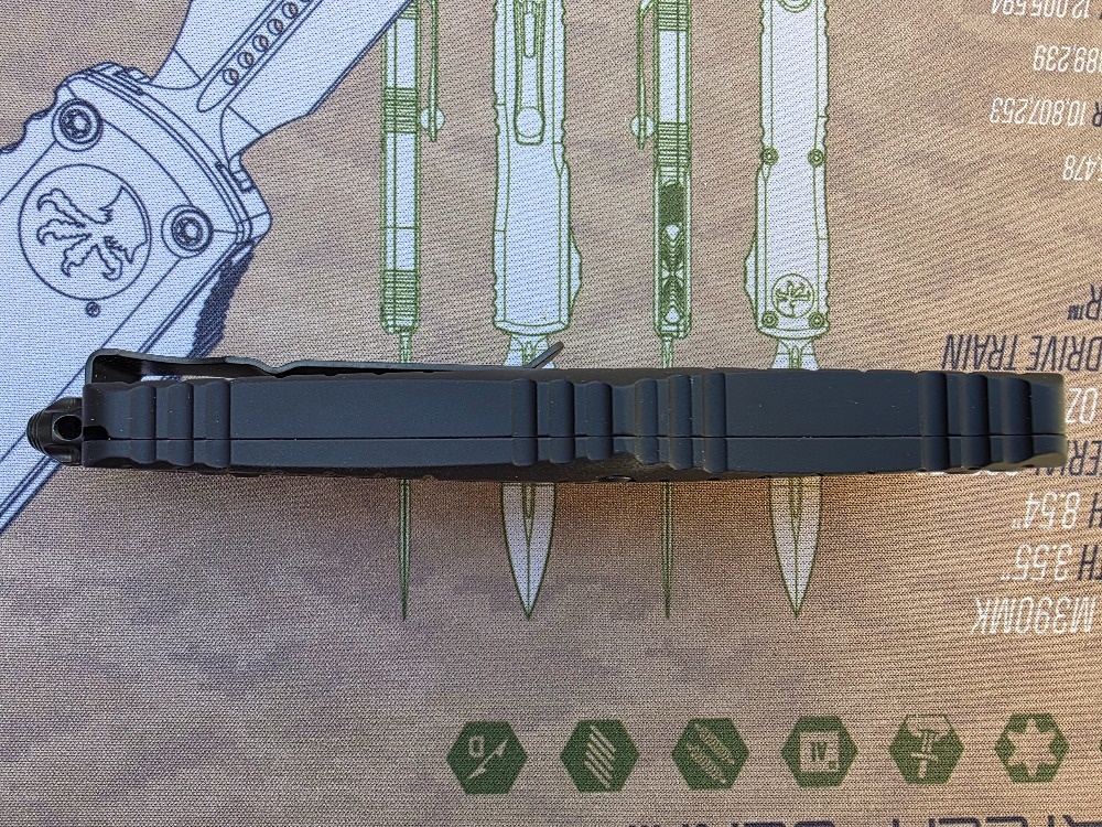 Microtech Combat Troodon Delta Frag Shadow Tanto - 4