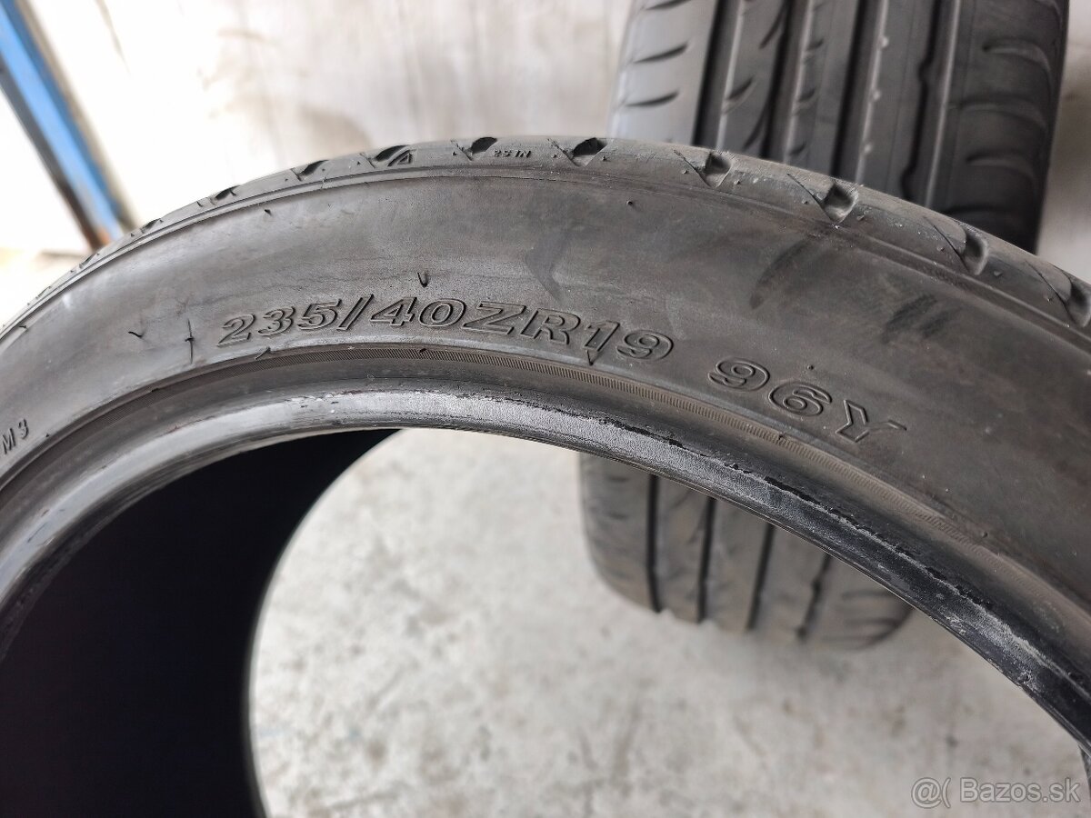 235/40 r19 letné pneumatiky 7mm - 4