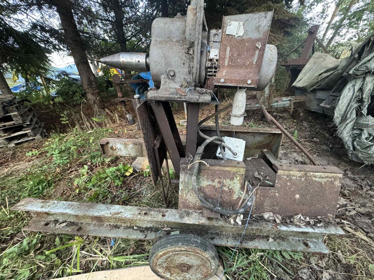 Kužeľová štiepačka dreca - 4