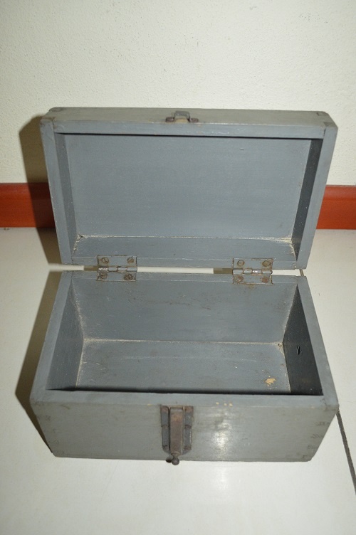 mala drevena vojenska truhlicka/bedna - 4