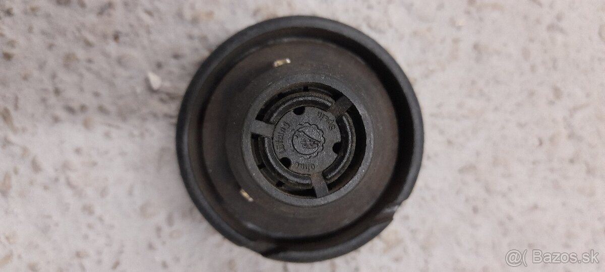 Octavia 1,1,9tdi,Ovládanie el.okien,Veko palivovej nádrže - 4