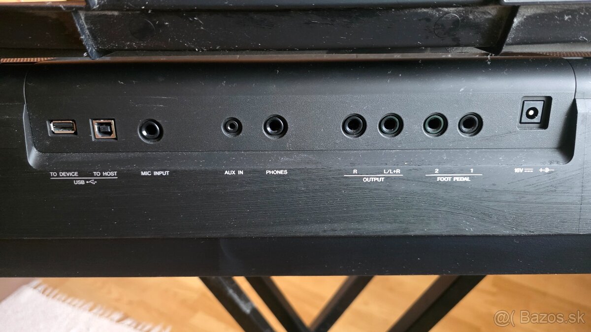 Yamaha PSR-SX600 - 4