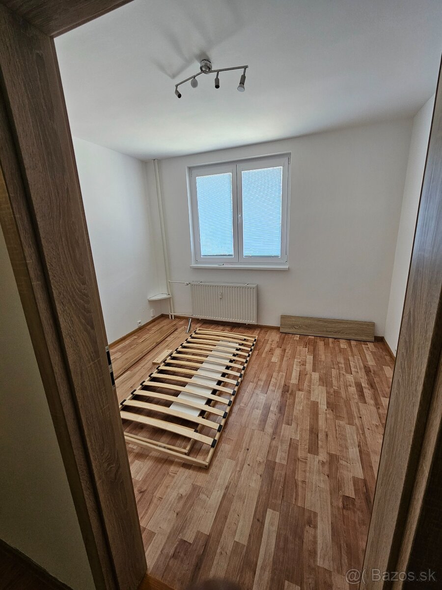 Prenajom 3 izbovy byt - 4