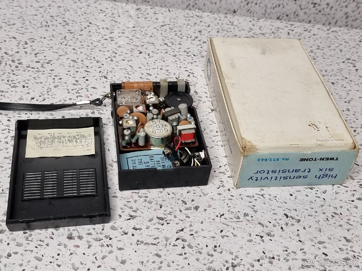 Neckermann Twen-Tone so 6 tranzistormi, model č. 822/663 - 4