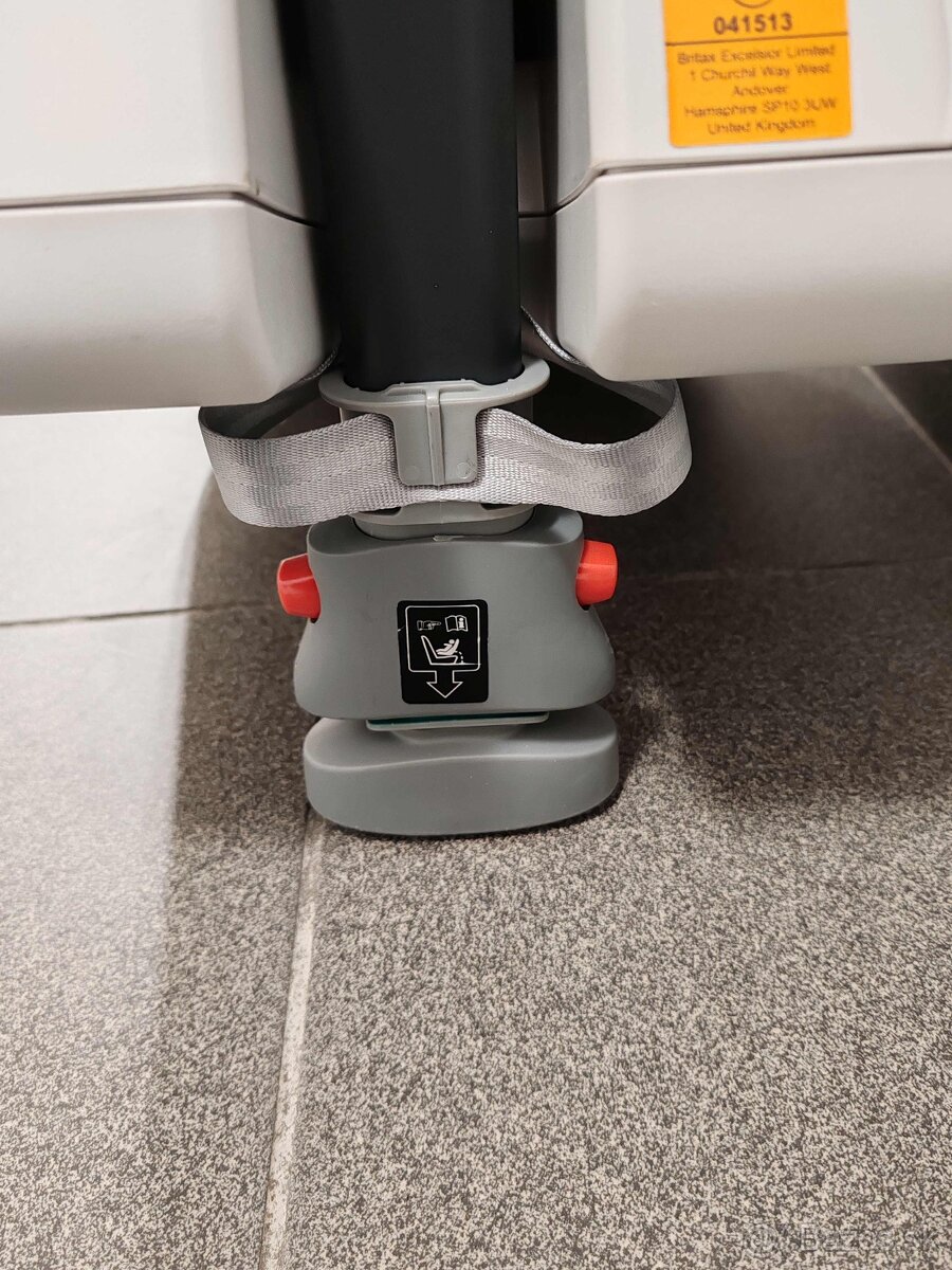 Britax Römer Max-Fix II cosmos black - 4