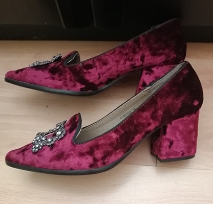 DÁMSKE ZAMATOVÉ LODIČKY veľ.38 - 4