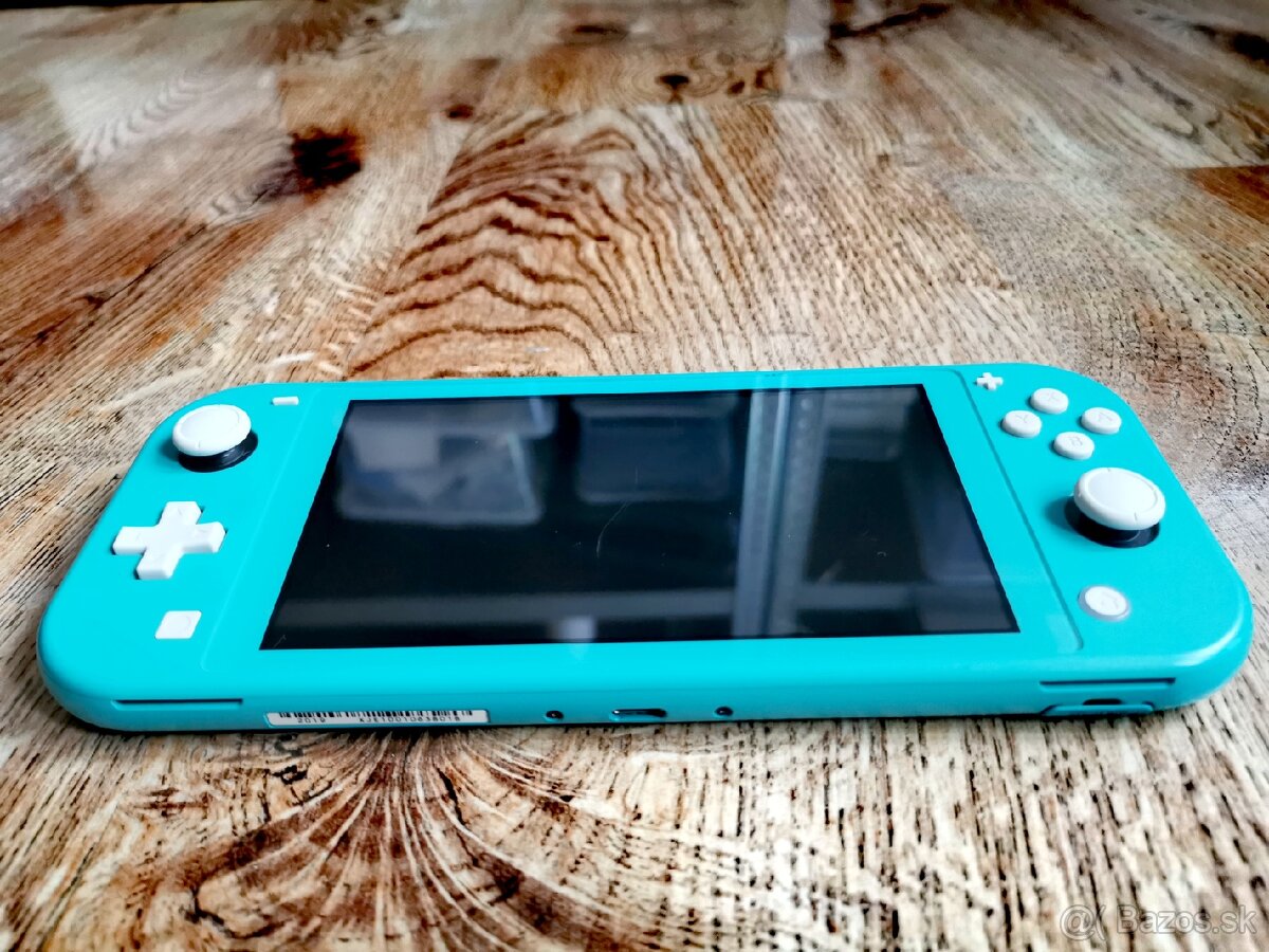 Nintendo Switch Lite - 4