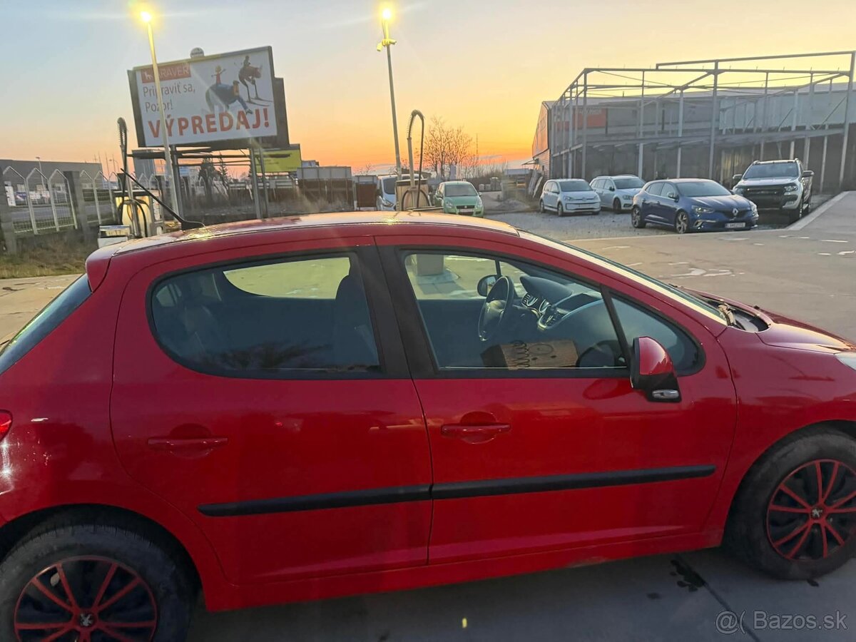 Peugeot 207 - 4
