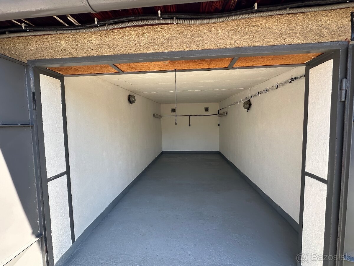 Garáž pod nadjazdom - 4