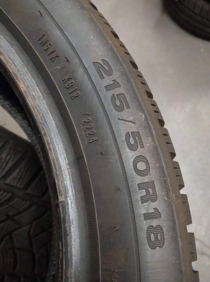 215/50 R 18 zimné + alu disky. - 4