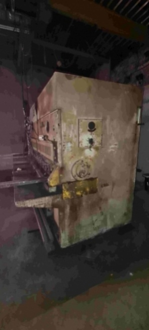 Tabulové nůžky CNTA 3150/10 A, vyrobené v roce 1981 - 4