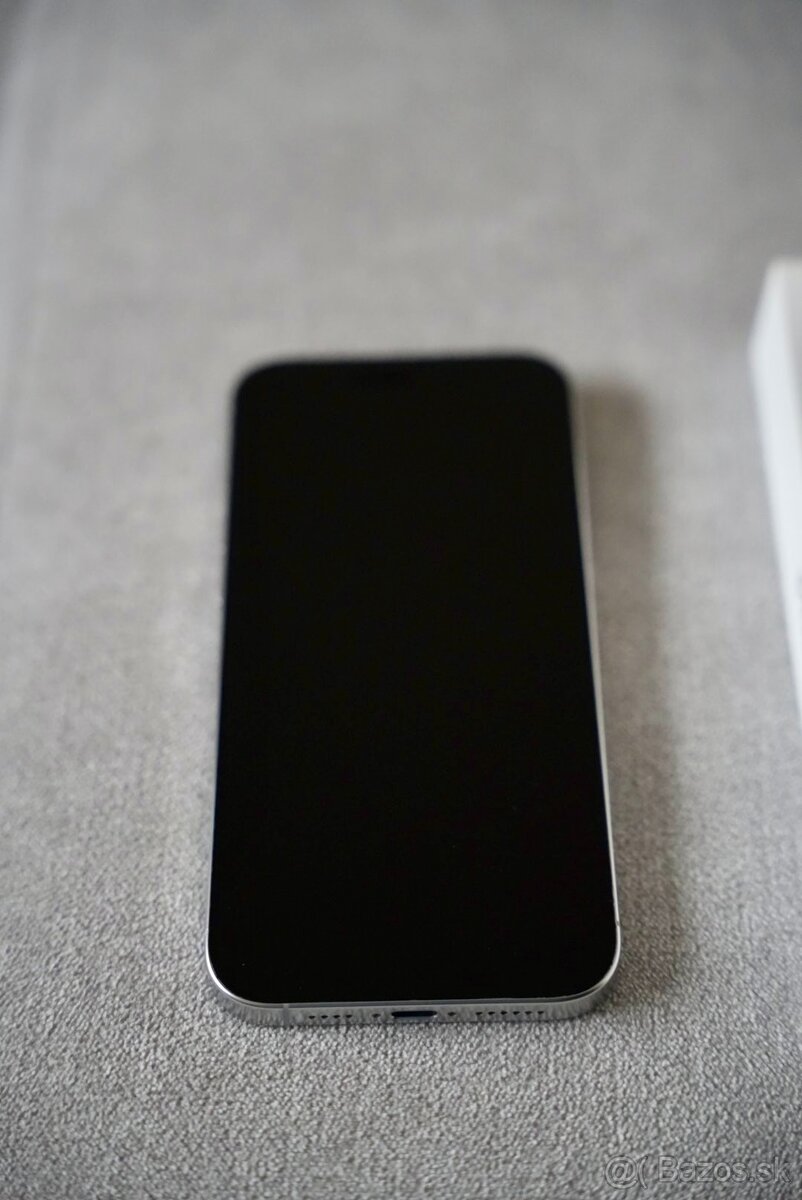 Predám iPhone 16 Pro Max 256GB White Titanium - 4